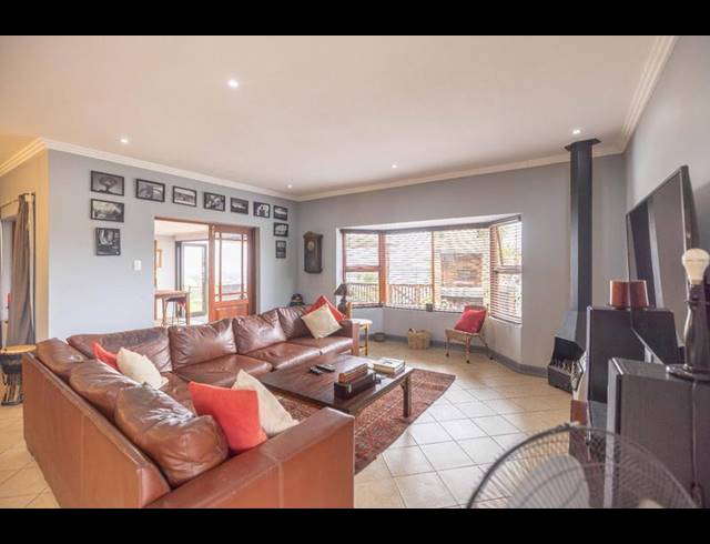 4 BEDROOM TOWNHOUSE FOR SALE IN KINGSWOOD